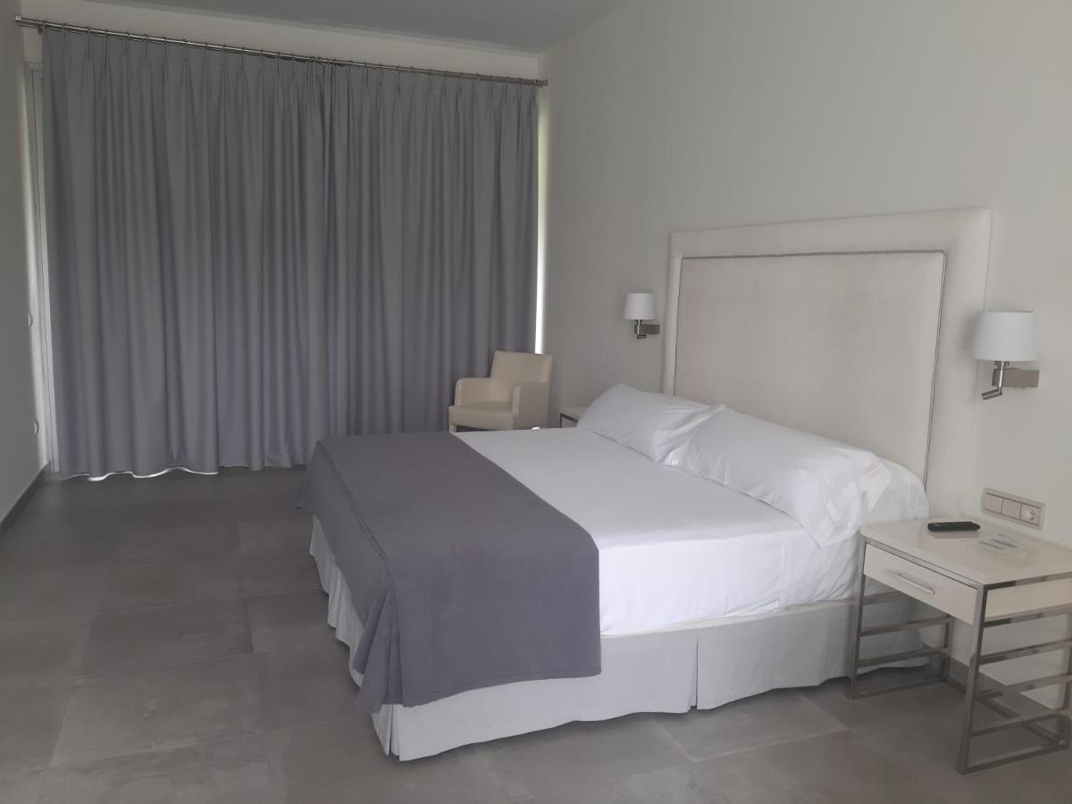 Hotel Atlantico Zahara de los Atunes Buitenkant foto