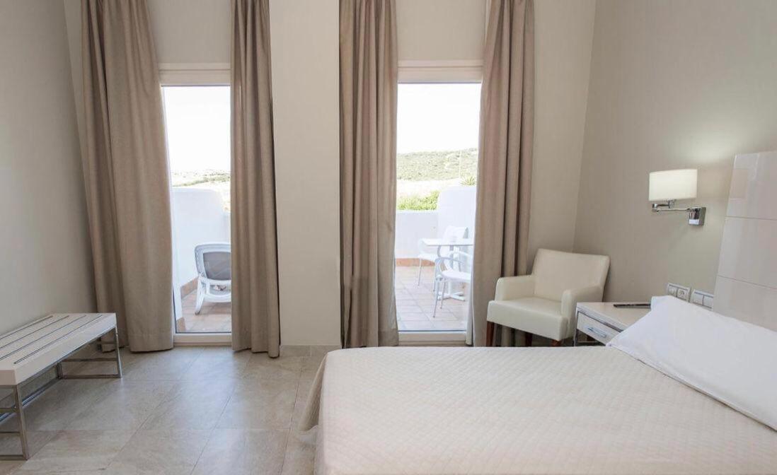 Hotel Atlantico Zahara de los Atunes Buitenkant foto