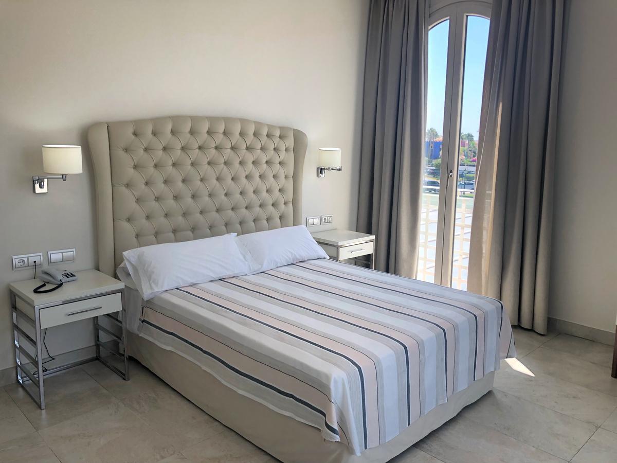 Hotel Atlantico Zahara de los Atunes Buitenkant foto